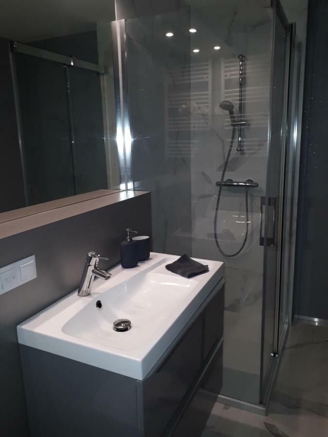 Apartamenty Centrum- Kochanowskiego -Dawniej Two-Bedroom Apartment Zielona Gora  Ngoại thất bức ảnh