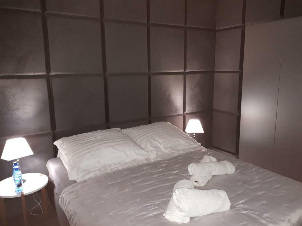 Apartamenty Centrum- Kochanowskiego -Dawniej Two-Bedroom Apartment Zielona Gora  Ngoại thất bức ảnh