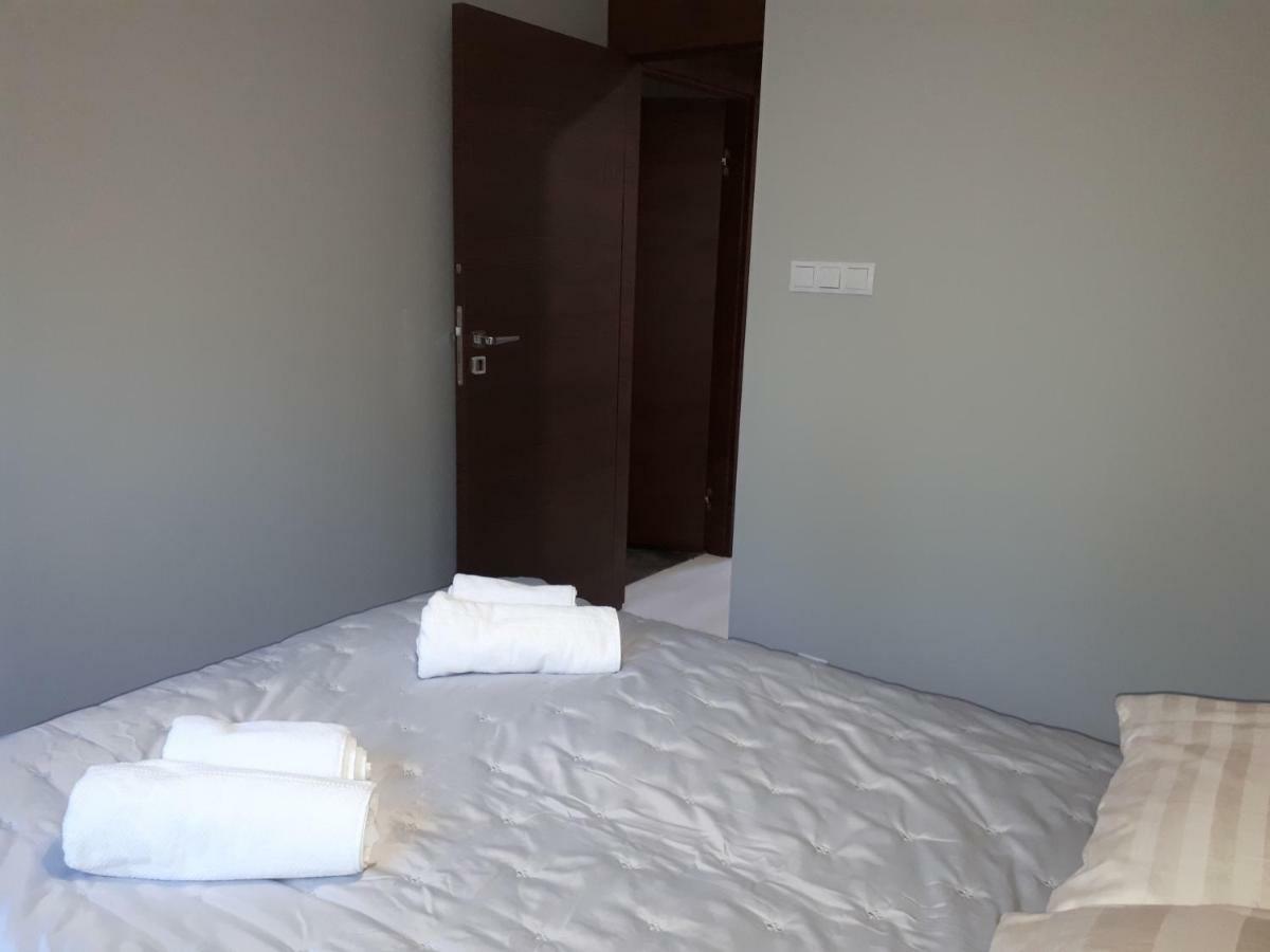 Apartamenty Centrum- Kochanowskiego -Dawniej Two-Bedroom Apartment Zielona Gora  Ngoại thất bức ảnh